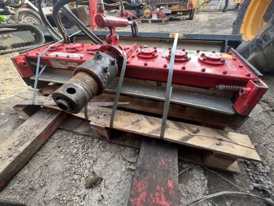 Enfouisseur de pierres - Техника для обработки почвы: фото 4 Enfouisseur de pierres - Техника для обработки почвы: фото 4