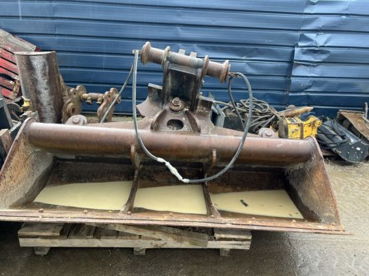 Godet de curage inclinable Morin M7 - Ковш для экскаватора: фото 3 Godet de curage inclinable Morin M7 - Ковш для экскаватора: фото 3