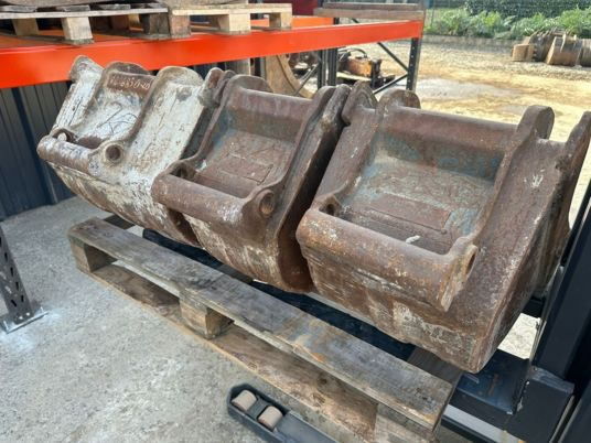 Godet pour minipelle Bobcat - Ковш для экскаватора: фото 3 Godet pour minipelle Bobcat - Ковш для экскаватора: фото 3