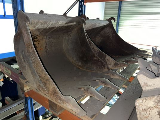 Godet terrassement Arden QA10 - QA11 - Ковш для экскаватора: фото 2 Godet terrassement Arden QA10 - QA11 - Ковш для экскаватора: фото 2