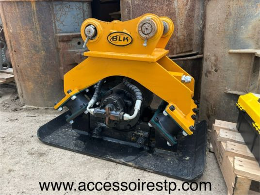 Plaque vibrante hydraulique pour mini pelle - Виброплита, Навесное оборудование: фото 1 Plaque vibrante hydraulique pour mini pelle - Виброплита, Навесное оборудование: фото 1