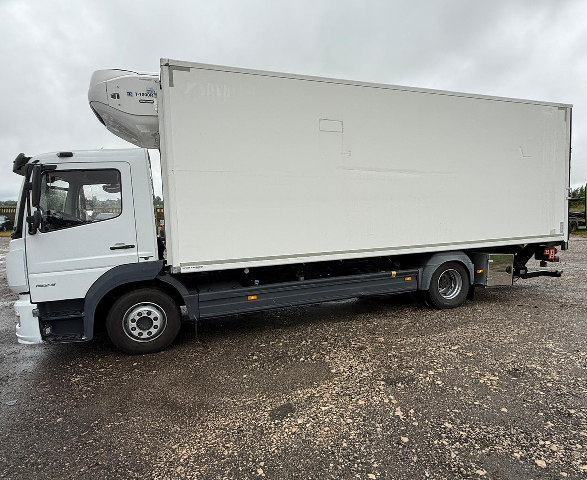 MERCEDES-BENZ ATEGO 1523 - Рефрижератор: фото 2 MERCEDES-BENZ ATEGO 1523 - Рефрижератор: фото 2