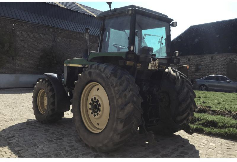 JOHN DEERE 4055 - Трактор: фото 2 JOHN DEERE 4055 - Трактор: фото 2