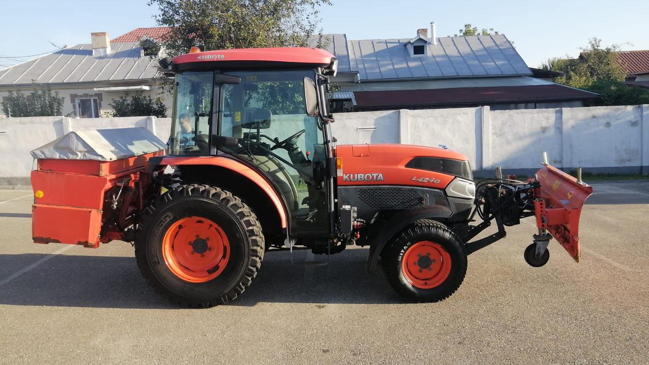 KUBOTA L4240 Narrow spaces tractor/vineyard/fruit tree/communal, TOP ! - Трактор: фото 2 KUBOTA L4240 Narrow spaces tractor/vineyard/fruit tree/communal, TOP ! - Трактор: фото 2