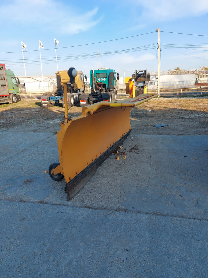 Nido Plow / Snow Blade / – Nido Universal Electrohidraulik – Sn 159 - Отвал для снега: фото 4 Nido Plow / Snow Blade / – Nido Universal Electrohidraulik – Sn 159 - Отвал для снега: фото 4