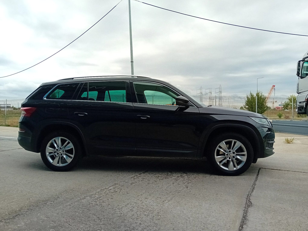 SKODA KODIAQ 2.0 TDI 4×4 DSG, TOP !!! - Внедорожник: фото 4 SKODA KODIAQ 2.0 TDI 4×4 DSG, TOP !!! - Внедорожник: фото 4