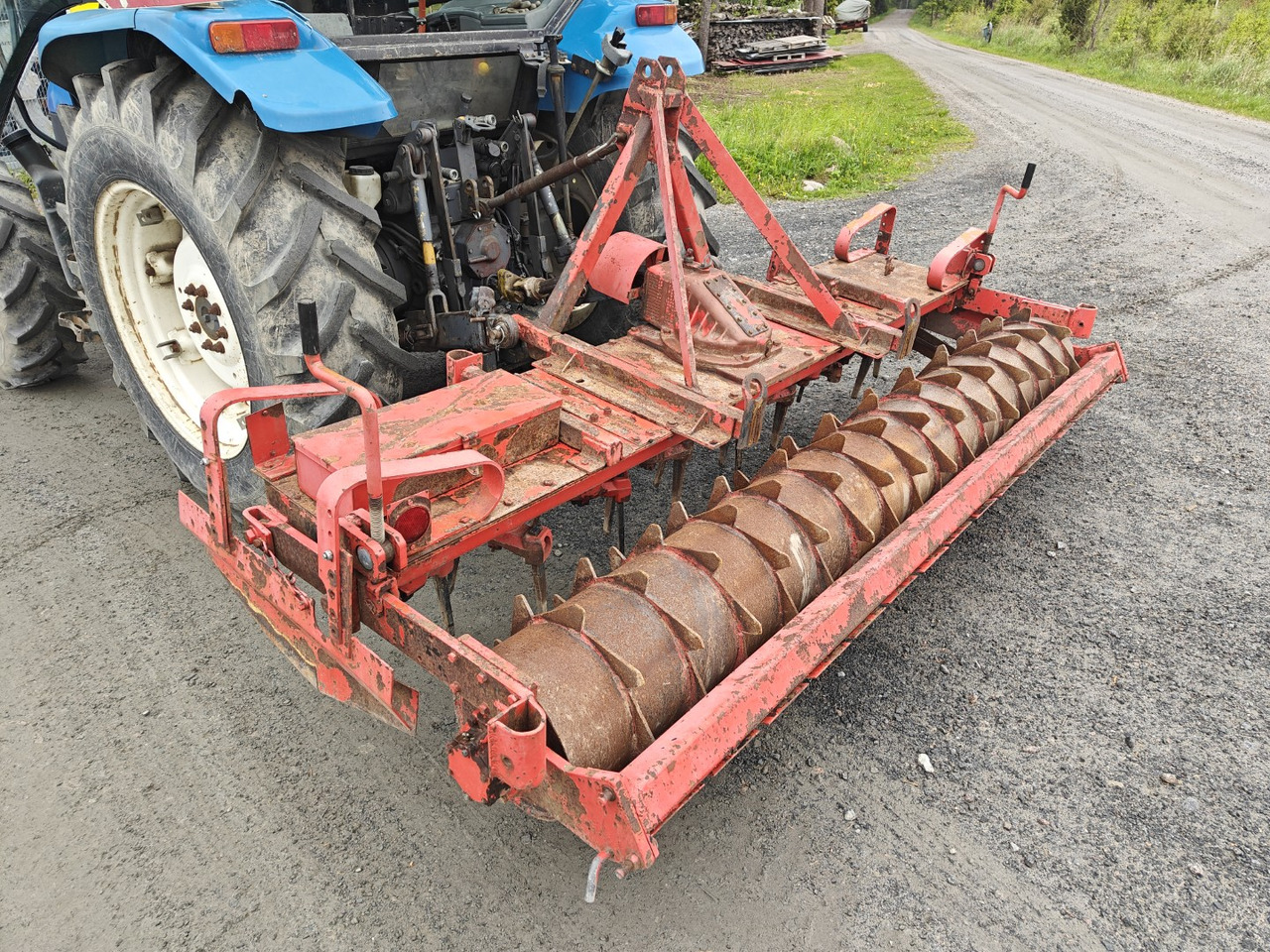 Belarus 280cm vaakatasojyrsin haineväpakkerilla, katso video! - Активная борона: фото 2 Belarus 280cm vaakatasojyrsin haineväpakkerilla, katso video! - Активная борона: фото 2