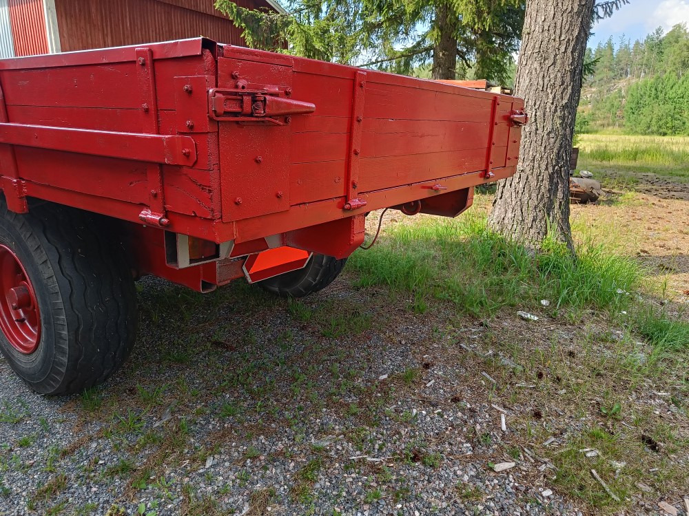 Kipa kippikärry 1-akselinen, kantavuus 7000kg, siisti kärry - Сельскохозяйственный прицеп-самосвал: фото 5 Kipa kippikärry 1-akselinen, kantavuus 7000kg, siisti kärry - Сельскохозяйственный прицеп-самосвал: фото 5