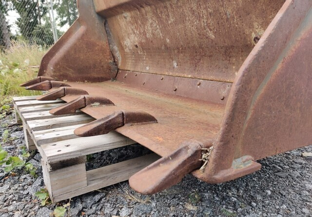 Ковш для погрузчика Monitoimikauha kynsillä 173cm CAT-kurottajan sovitteella: фото 9 Ковш для погрузчика Monitoimikauha kynsillä 173cm CAT-kurottajan sovitteella: фото 9