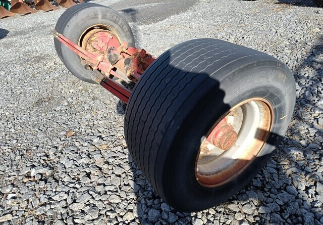 Peräkärryn akseli 445/45R19.5 leveillä renkailla - Ось и запчасти для Прицепов: фото 3 Peräkärryn akseli 445/45R19.5 leveillä renkailla - Ось и запчасти для Прицепов: фото 3