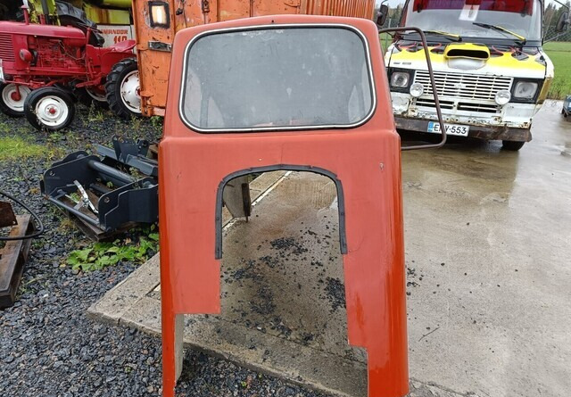 Traktorin hytti - lasikuituinen - Кабина для Тракторов: фото 5 Traktorin hytti - lasikuituinen - Кабина для Тракторов: фото 5