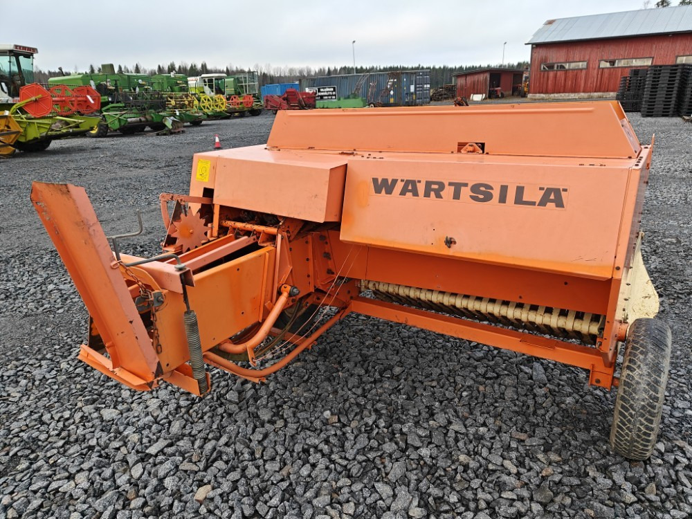 Wärtsilä Rivierra Casalis PHP150 - Пресс-подборщик тюковый: фото 3 Wärtsilä Rivierra Casalis PHP150 - Пресс-подборщик тюковый: фото 3