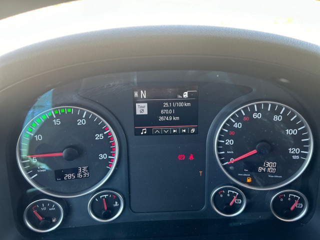 MAN TGX 26.470 6X2-4 BL tandem - Тентованный грузовик: фото 5 MAN TGX 26.470 6X2-4 BL tandem - Тентованный грузовик: фото 5