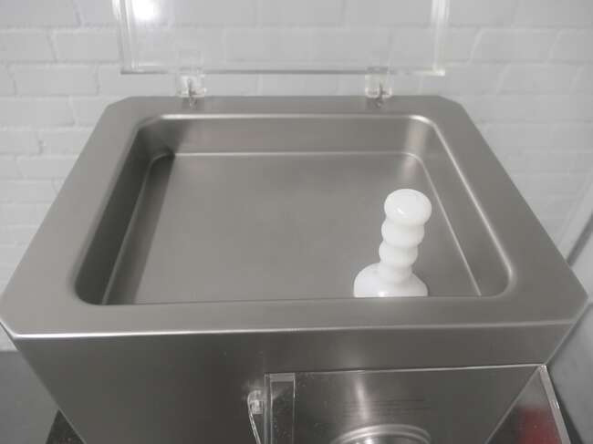 Freund / Ifooma cooled grinder TGR103 - Пищевое оборудование: фото 5 Freund / Ifooma cooled grinder TGR103 - Пищевое оборудование: фото 5