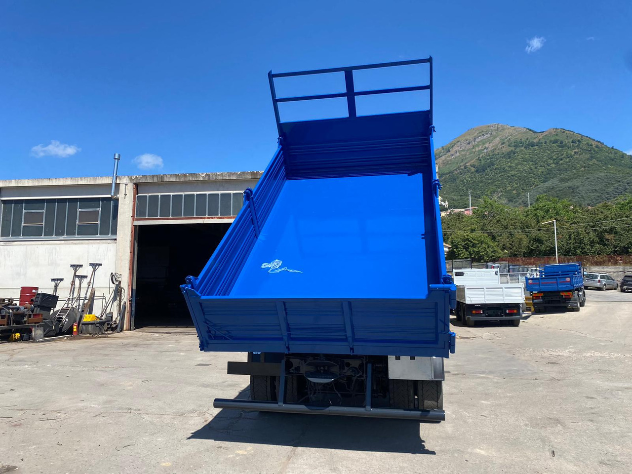 Автоманипулятор, Самосвал IVECO EUROCARGO 190EL28: фото 15 Автоманипулятор, Самосвал IVECO EUROCARGO 190EL28: фото 15