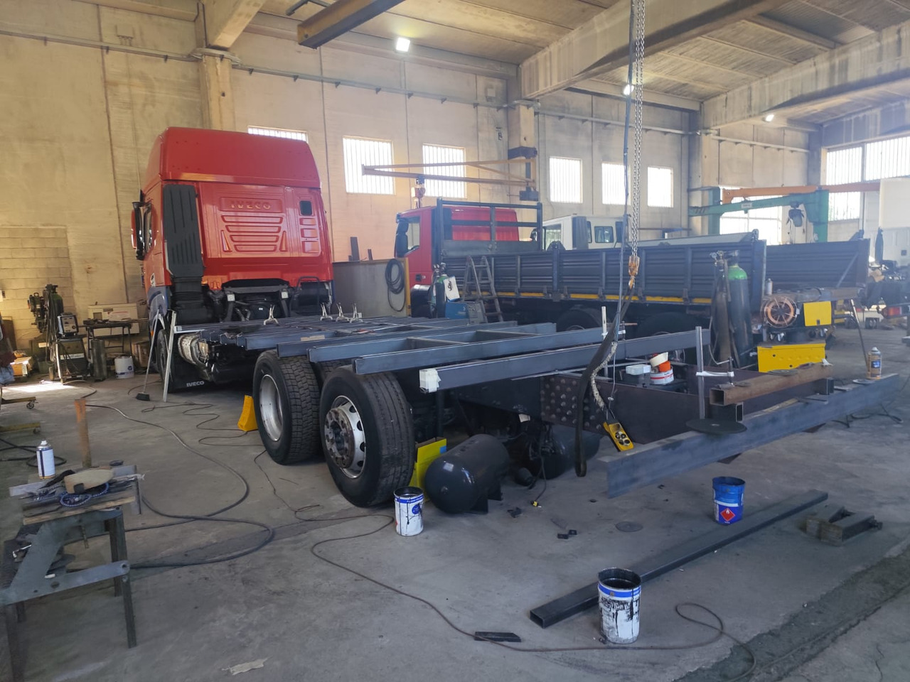 IVECO S-WAY AS260S48 Y - Грузовик-шасси: фото 2 IVECO S-WAY AS260S48 Y - Грузовик-шасси: фото 2