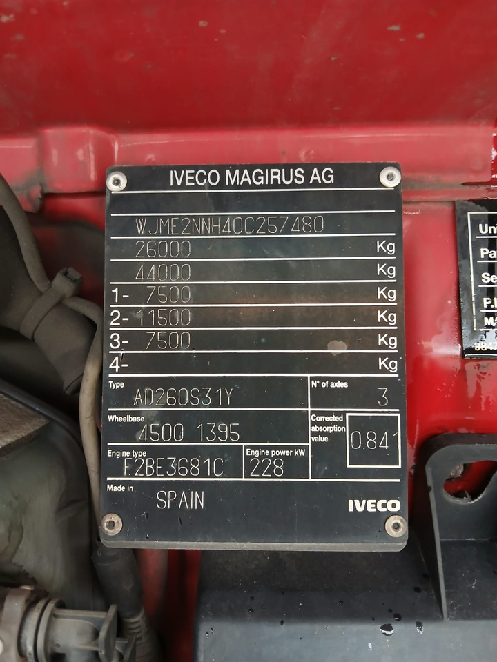 IVECO STRALIS AD 260S31 - Грузовик-шасси: фото 5 IVECO STRALIS AD 260S31 - Грузовик-шасси: фото 5