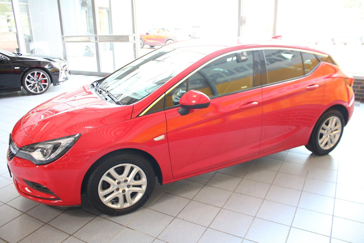 Opel Astra K Lim. Innovation Navi Voll-LED Kamera - Седан: фото 5 Opel Astra K Lim. Innovation Navi Voll-LED Kamera - Седан: фото 5