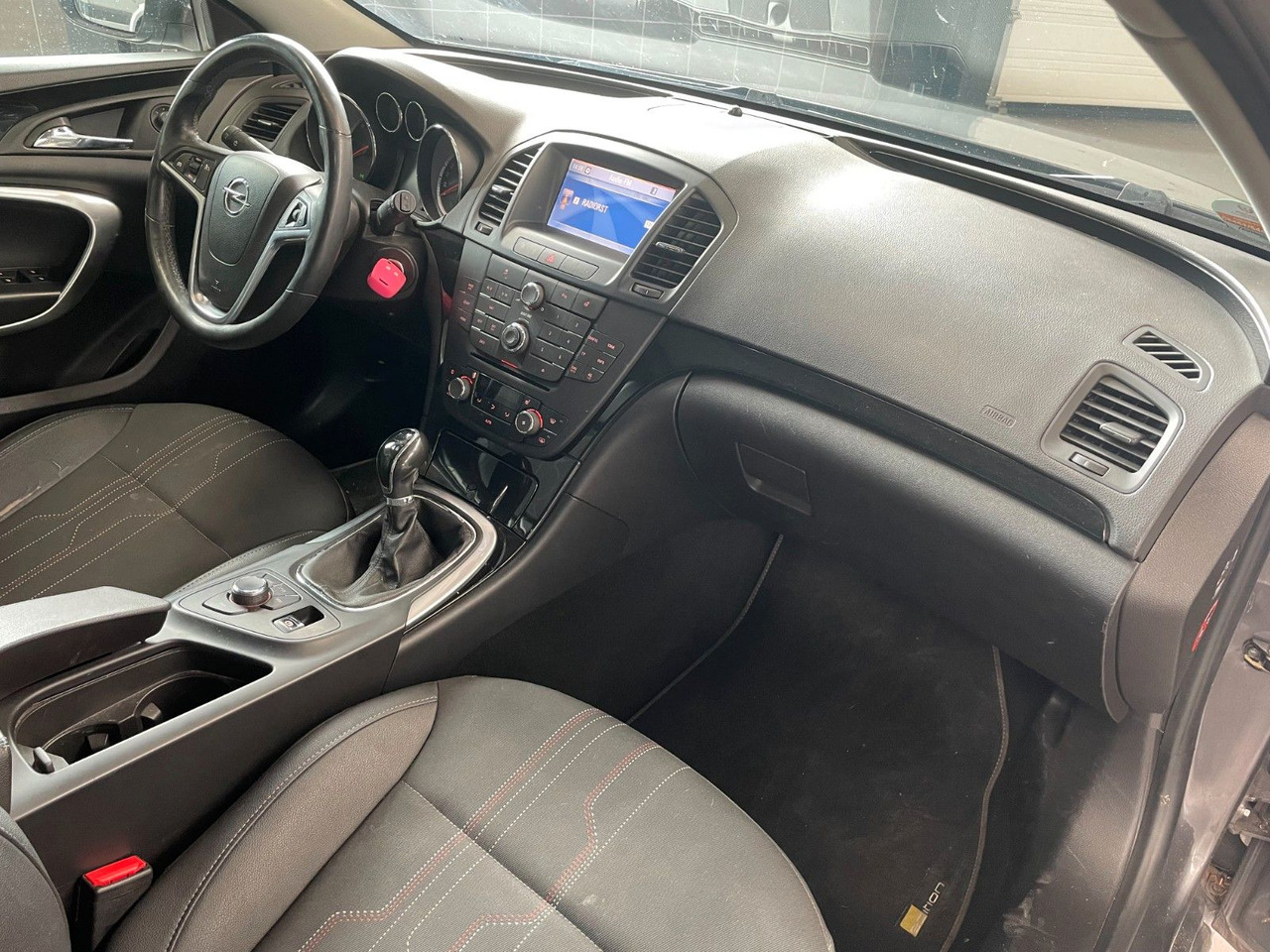 Легковой автомобиль Opel Insignia A Sports Tourer 150 Jahre Opel AHK: фото 8