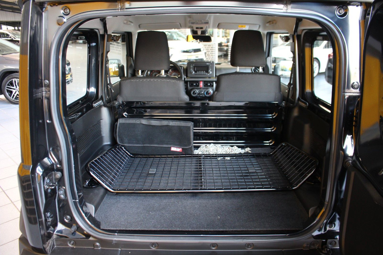Suzuki Jimny zuschaltbarer Allradantrieb Allgrip - Внедорожник: фото 5 Suzuki Jimny zuschaltbarer Allradantrieb Allgrip - Внедорожник: фото 5