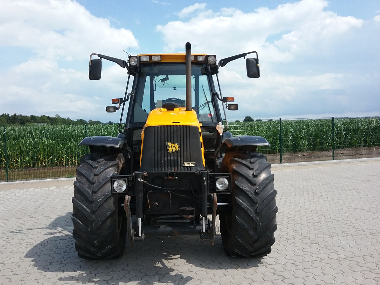 JCB Fastrac 2115 - Трактор: фото 2 JCB Fastrac 2115 - Трактор: фото 2