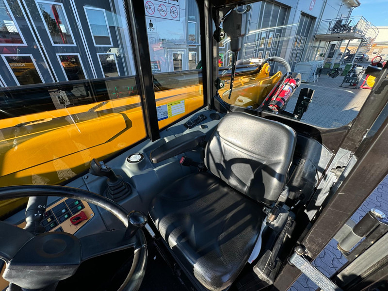 Телескопический погрузчик HTL 4017 Haulotte HTL 4017: фото 6 Телескопический погрузчик HTL 4017 Haulotte HTL 4017: фото 6