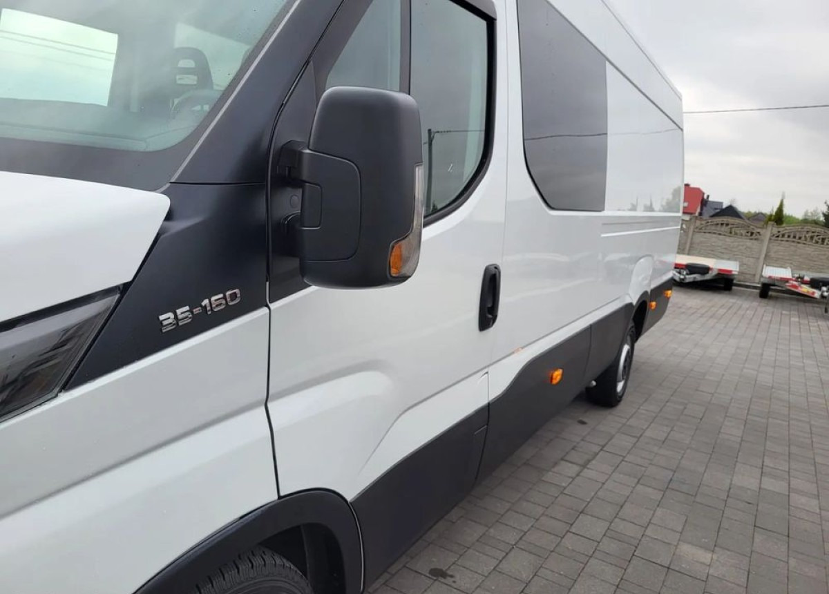 Iveco Daily Max 7 -osobowe - Грузопассажирский фургон: фото 5 Iveco Daily Max 7 -osobowe - Грузопассажирский фургон: фото 5