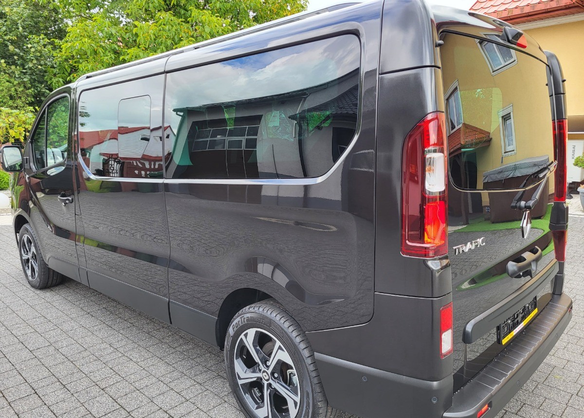 Renault Trafic Stan fabrycznie Nowy bez przebiegu Spaceclass Automatik L2 H1 - Микроавтобус, Пассажирский фургон: фото 4 Renault Trafic Stan fabrycznie Nowy bez przebiegu Spaceclass Automatik L2 H1 - Микроавтобус, Пассажирский фургон: фото 4