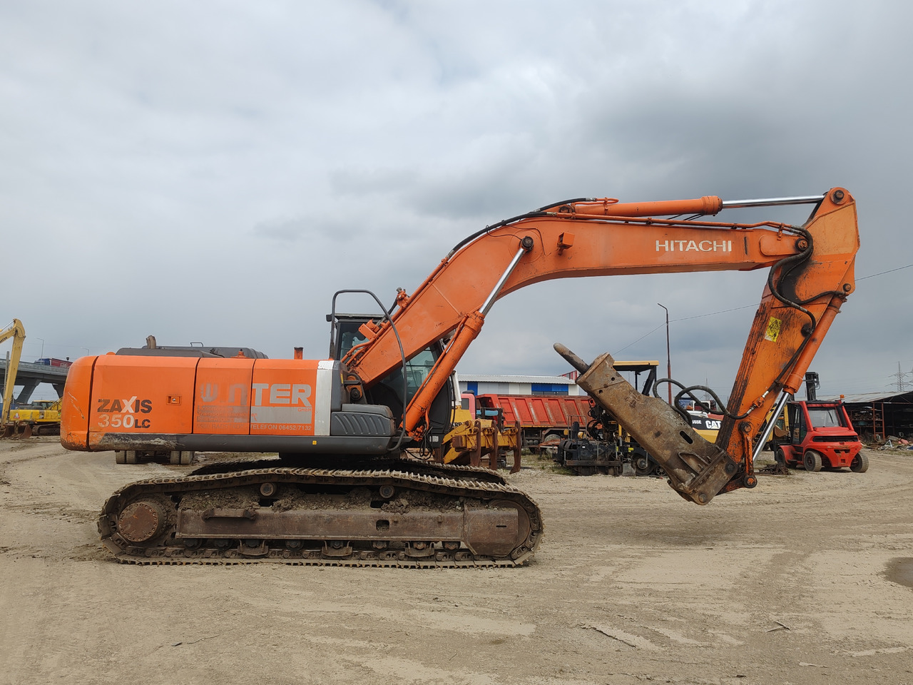 Hitachi ZX350LC-3 - Гусеничный экскаватор: фото 3 Hitachi ZX350LC-3 - Гусеничный экскаватор: фото 3