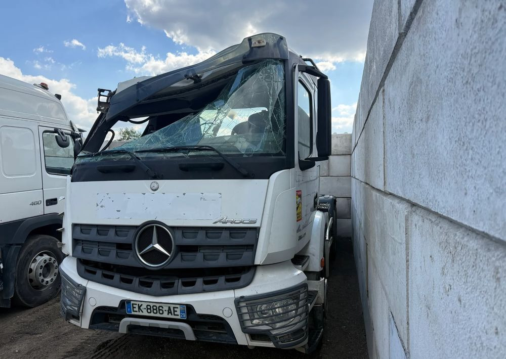 Mercedes-Benz Arocs 2640 - Крюковой мультилифт: фото 1 Mercedes-Benz Arocs 2640 - Крюковой мультилифт: фото 1