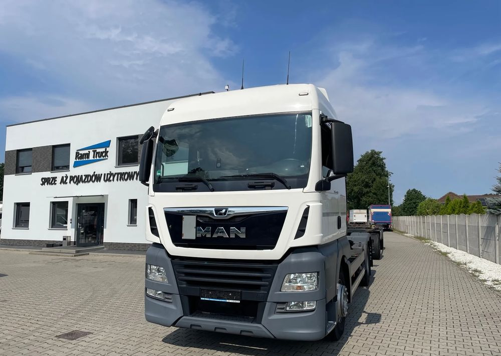 MAN TGX XLX 26.460 BDF - Грузовик-контейнеровоз/ Сменный кузов: фото 3 MAN TGX XLX 26.460 BDF - Грузовик-контейнеровоз/ Сменный кузов: фото 3