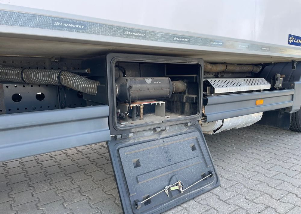 Mercedes-Benz ATEGO 818, IZOTERMA OGRZEWANA! - Грузовик с закрытым кузовом: фото 4 Mercedes-Benz ATEGO 818, IZOTERMA OGRZEWANA! - Грузовик с закрытым кузовом: фото 4