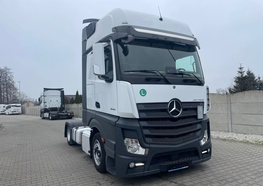 Mercedes-Benz ACTROS 1845, Mega, Gigaspace, Salonka! - Тягач: фото 2 Mercedes-Benz ACTROS 1845, Mega, Gigaspace, Salonka! - Тягач: фото 2