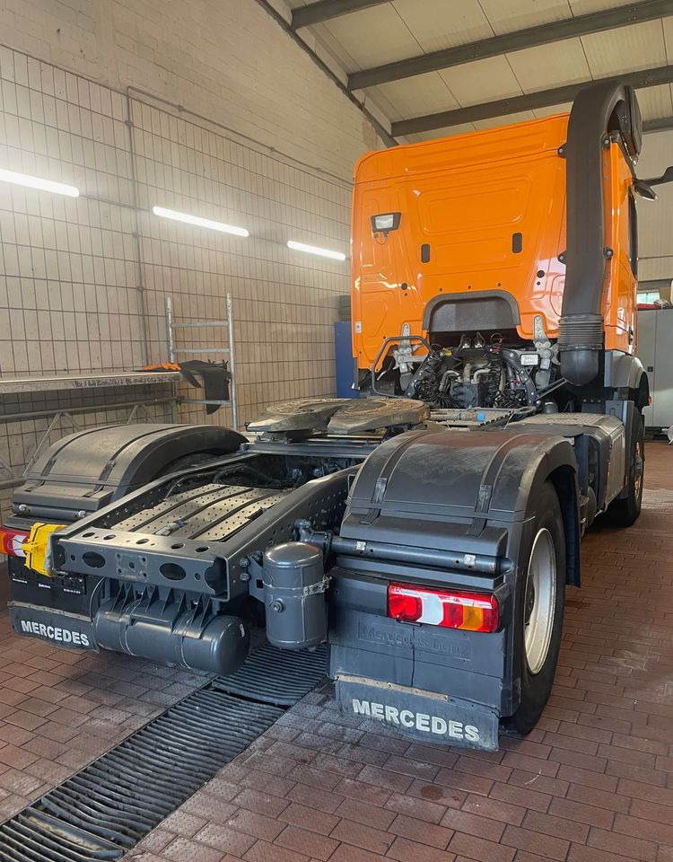 Mercedes-Benz AROCS 1851/ HAD/ 4x4/ HYDRODRIVE/ HYDRAULIKA - Тягач: фото 4 Mercedes-Benz AROCS 1851/ HAD/ 4x4/ HYDRODRIVE/ HYDRAULIKA - Тягач: фото 4