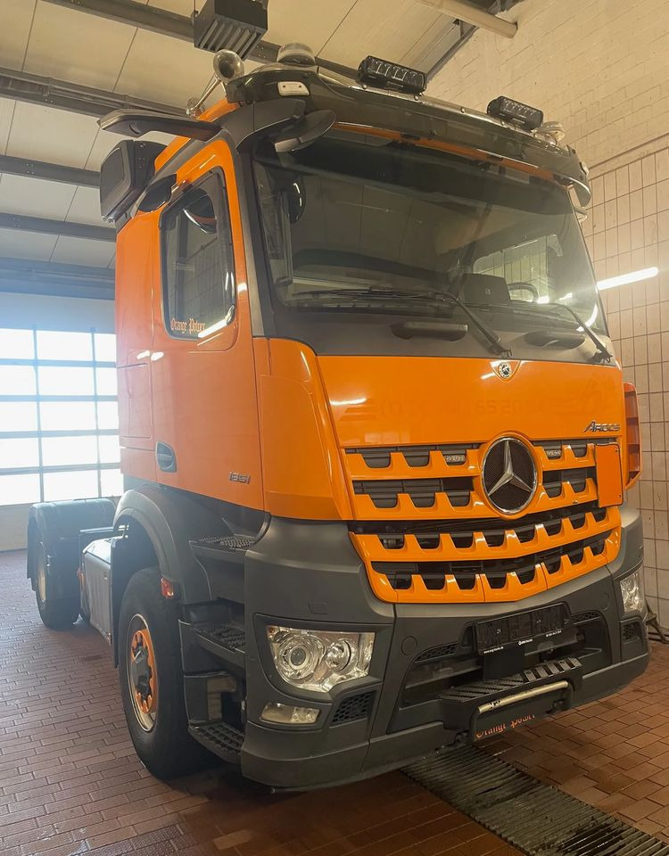 Mercedes-Benz AROCS 1851/ HAD/ 4x4/ HYDRODRIVE/ HYDRAULIKA - Тягач: фото 2 Mercedes-Benz AROCS 1851/ HAD/ 4x4/ HYDRODRIVE/ HYDRAULIKA - Тягач: фото 2