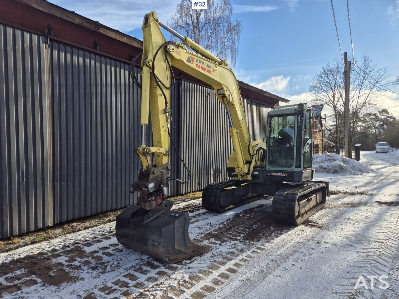Yanmar SV100 - Гусеничный экскаватор: фото 3 Yanmar SV100 - Гусеничный экскаватор: фото 3