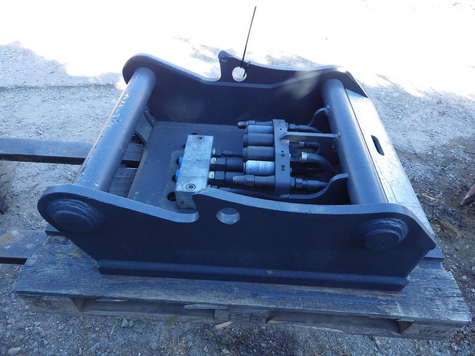 SchraubAdapterPlatte OQ80 OilQuick 80 ( MWST ausweisbar ) - Сцепное устройство: фото 5 SchraubAdapterPlatte OQ80 OilQuick 80 ( MWST ausweisbar ) - Сцепное устройство: фото 5