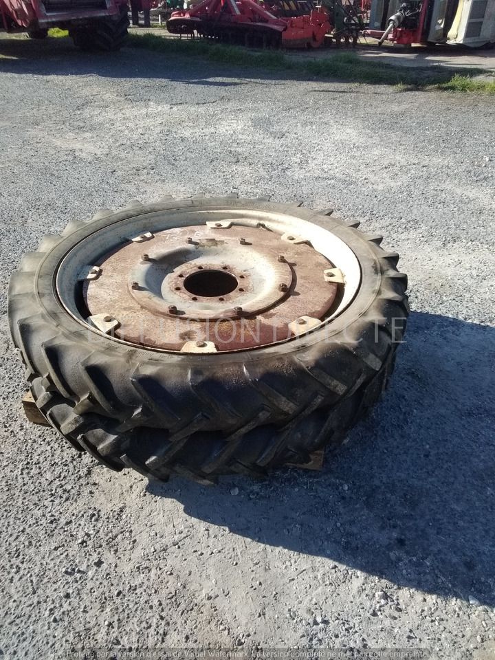 MICHELIN ROUES ETROITES BIBAGRIP 3 - Колесо для Сельскохозяйственной техники: фото 2 MICHELIN ROUES ETROITES BIBAGRIP 3 - Колесо для Сельскохозяйственной техники: фото 2