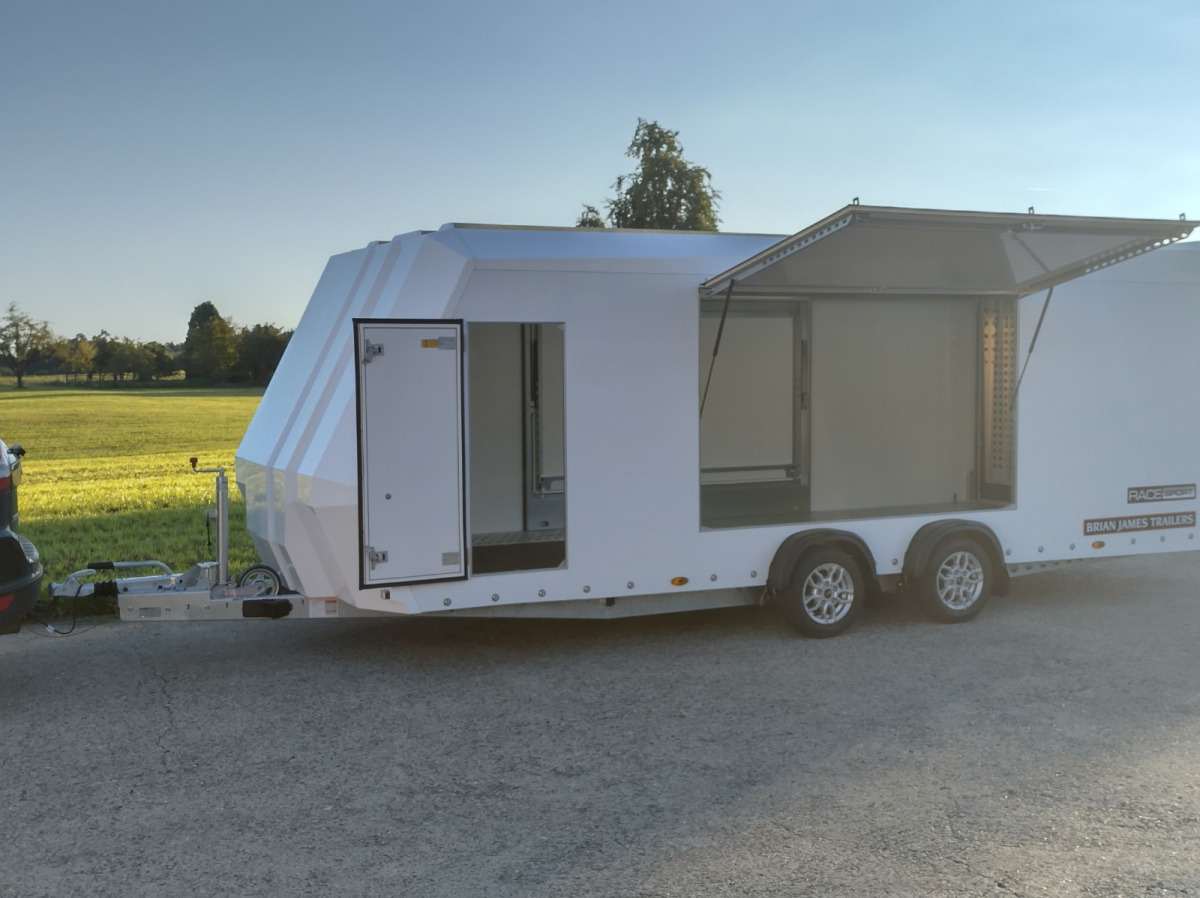 BRIAN JAMES TRAILERS RaceSport 340-5510 - Прицеп-автовоз: фото 1 BRIAN JAMES TRAILERS RaceSport 340-5510 - Прицеп-автовоз: фото 1