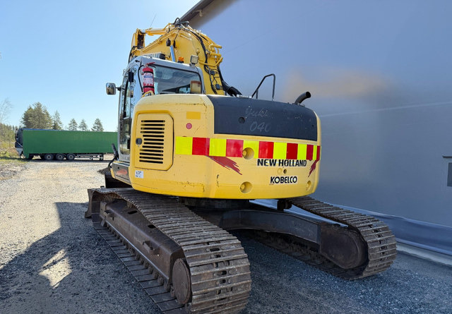 New HollandE235SR - Гусеничный экскаватор: фото 3 New HollandE235SR - Гусеничный экскаватор: фото 3