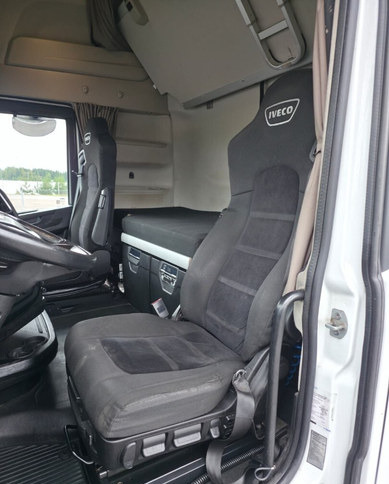 Тягач IvecoS-Way 460 4x2 LNG / LBG: фото 10