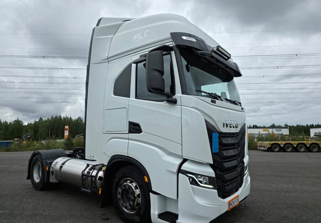 Тягач IvecoS-Way 460 4x2 LNG / LBG: фото 6