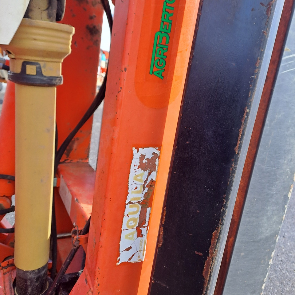 ERPICE ROTANTE PIEGHEVOLE MASCHIO AQUILA 5000 - Почвофреза: фото 4 ERPICE ROTANTE PIEGHEVOLE MASCHIO AQUILA 5000 - Почвофреза: фото 4