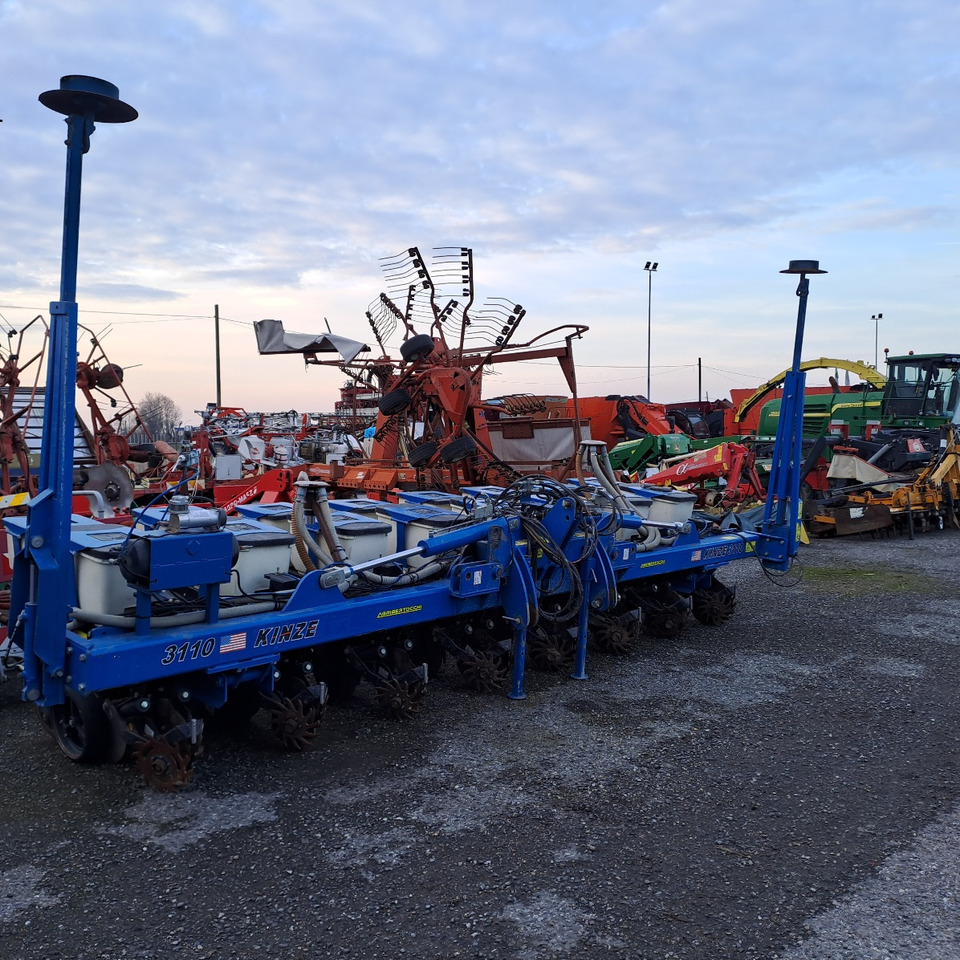 KINZE 3110 - Сеялка точного высева: фото 2 KINZE 3110 - Сеялка точного высева: фото 2