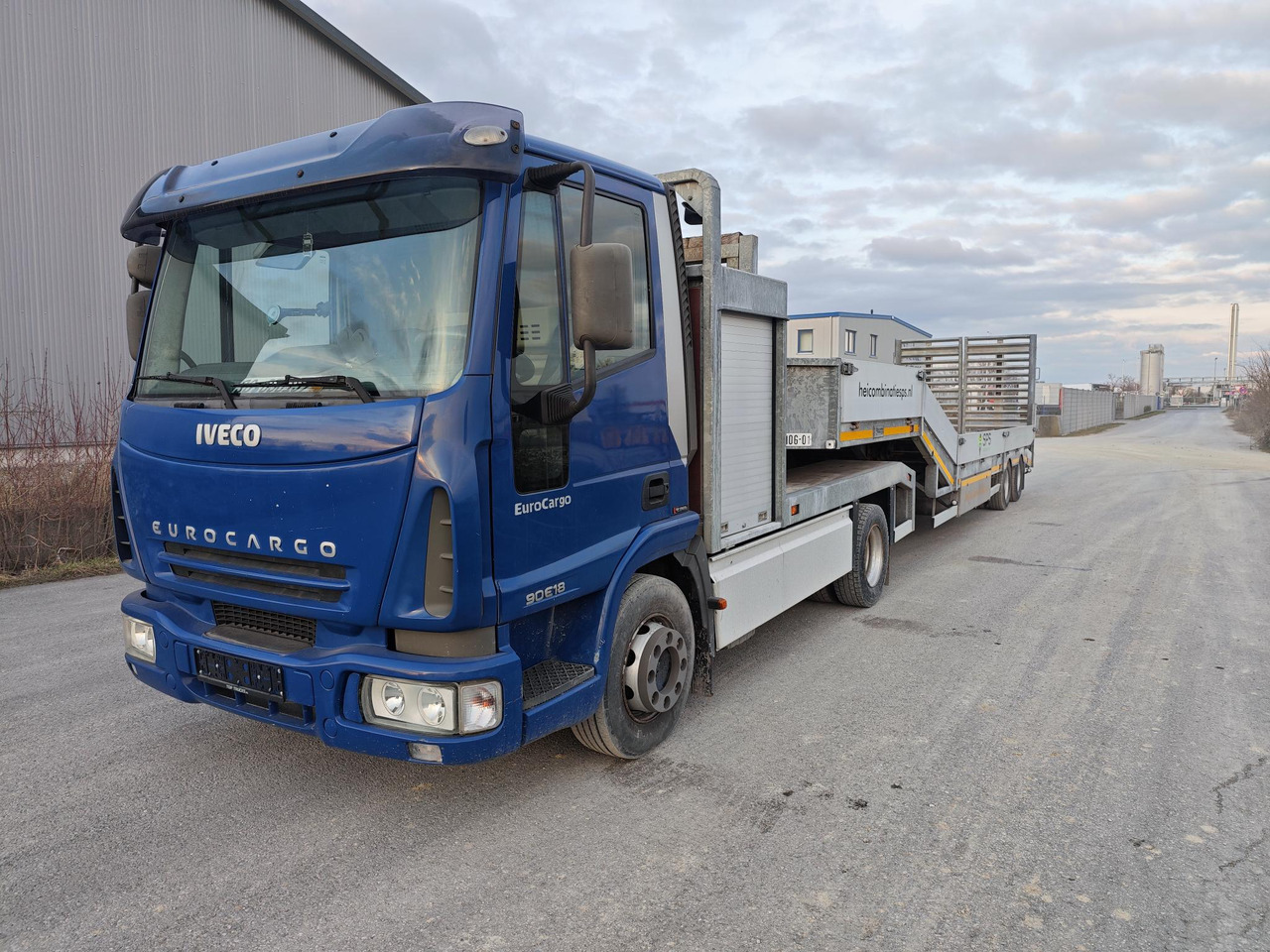 Iveco Eurovargo 90E18 + Veldhuizen P38-2 - Тягач: фото 1 Iveco Eurovargo 90E18 + Veldhuizen P38-2 - Тягач: фото 1
