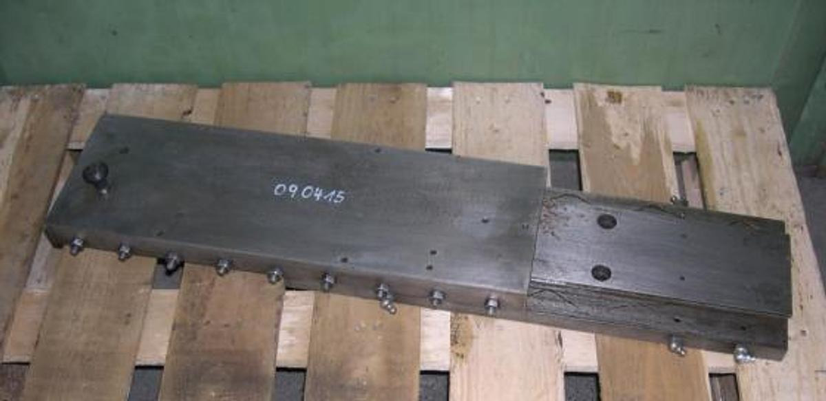 Fräsmaschine Zubehör (Futter, Rundtische, Teilapparate, etc.) - Фрезерный станок по металлу: фото 1 Fräsmaschine Zubehör (Futter, Rundtische, Teilapparate, etc.) - Фрезерный станок по металлу: фото 1