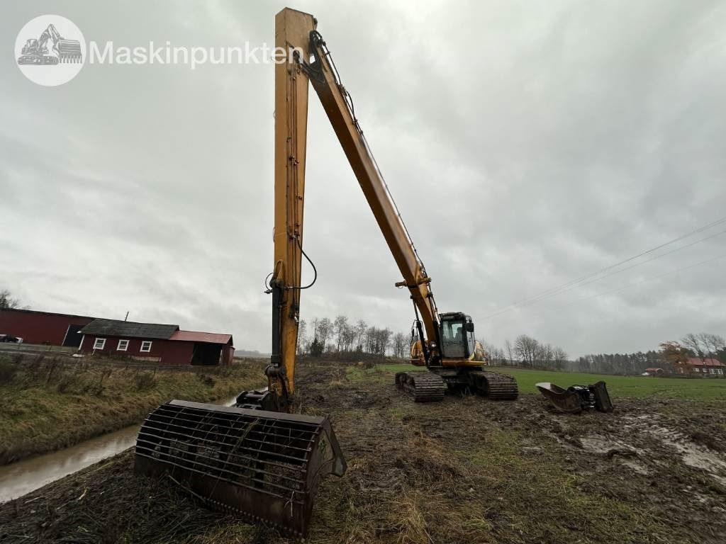 JCB JS 220 LC - Гусеничный экскаватор: фото 2 JCB JS 220 LC - Гусеничный экскаватор: фото 2