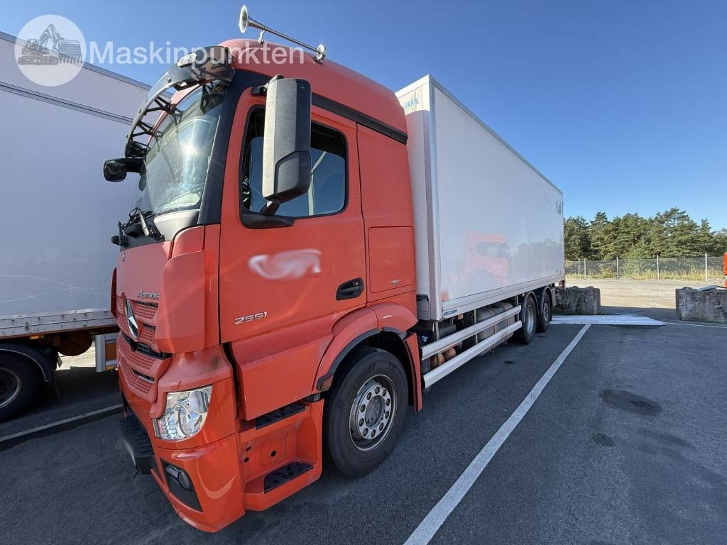 Mercedes-Benz Actros 2551 - Рефрижератор: фото 1 Mercedes-Benz Actros 2551 - Рефрижератор: фото 1