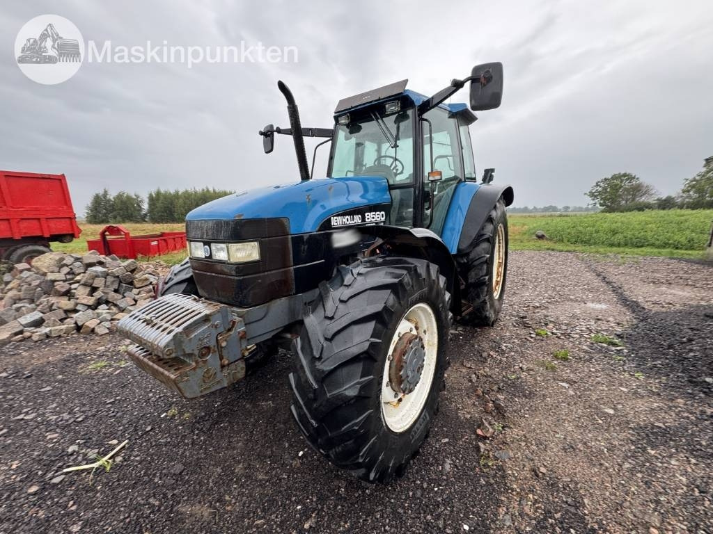 New Holland 8560 - Трактор: фото 1 New Holland 8560 - Трактор: фото 1