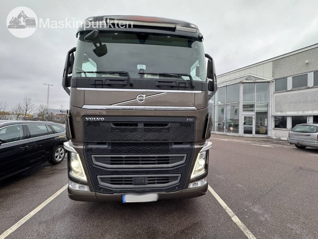 Volvo FH 62 TT dragbil - Тягач: фото 5 Volvo FH 62 TT dragbil - Тягач: фото 5